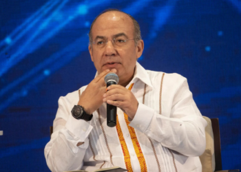 México sí puede convertirse en Venezuela, advierte Felipe Calderón