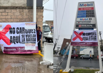 Profeco exhibe con lonas a gasolineras con precios elevados