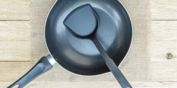 ¿Es peligroso el teflón de los sartenes?