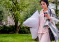 La moda que incomoda: gente en pijama por las calles; ¿Estilo o fodonguez?