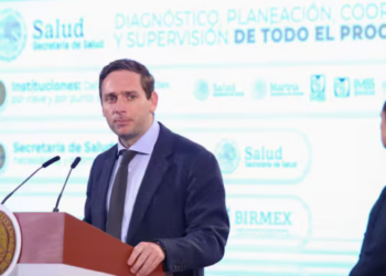 Eduardo Clark afirma que en marzo se verá un cambio en el abasto de medicamentos