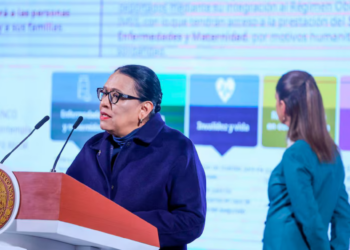 IMSS, programas de Bienestar y una tarjeta con 2 mil pesos: así es el plan de Sheinbaum para los mexicanos deportados de EEUU