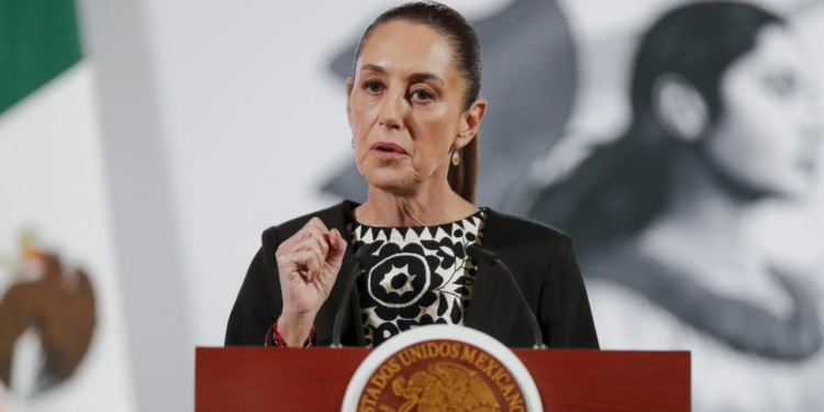 Sheinbaum llama “traidores a la patria” a opositores que apoyan intervención de EE.UU.