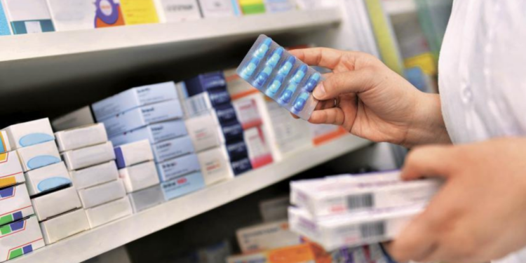 Logran histórica licitación de medicamentos