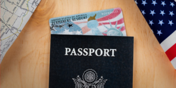 EU dejará de tramitar pasaportes con género ‘X’ tras decreto de Trump