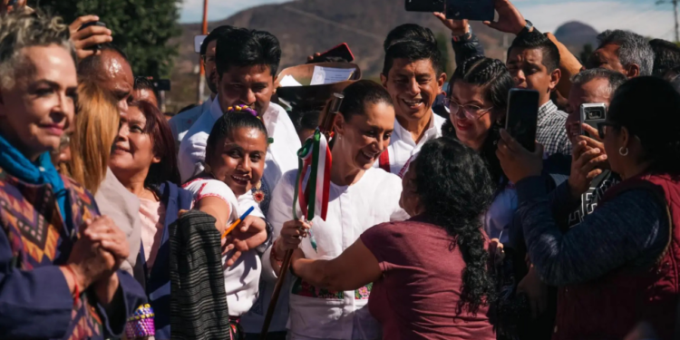 Sheinbaum asegura que Estados Unidos “no sería lo que es” sin los migrantes mexicanos