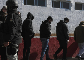 México recibe a deportados de otros países desde EEUU pero niega ser “tercer país seguro”