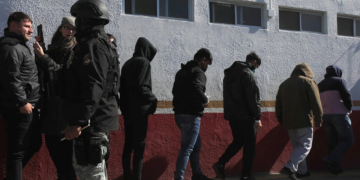 México recibe a deportados de otros países desde EEUU pero niega ser “tercer país seguro”