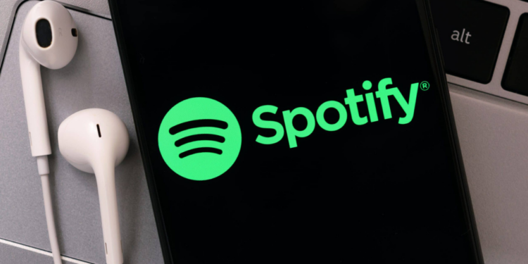 Spotify pagó 10 mil mdd a la industria musical en 2024