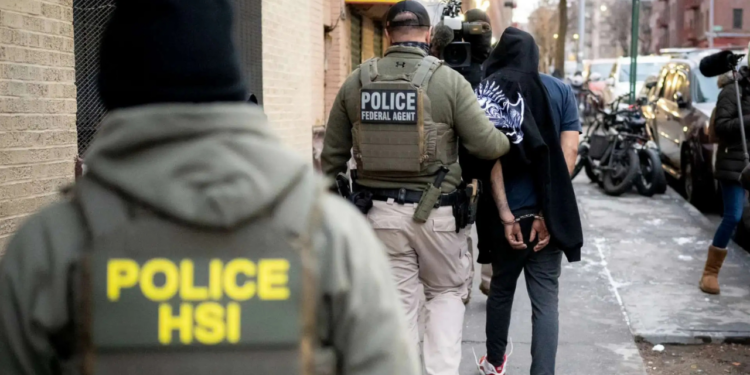 No estamos de acuerdo con redadas migratorias en EE.UU.: Sheinbaum