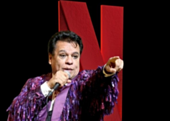 Netflix anuncia serie documental sobre la vida de Juan Gabriel y comparte su primer tráiler