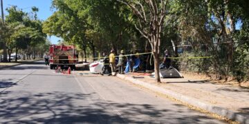Un muerto y tres heridos en accidente vehicular en la colonia Chapultepec