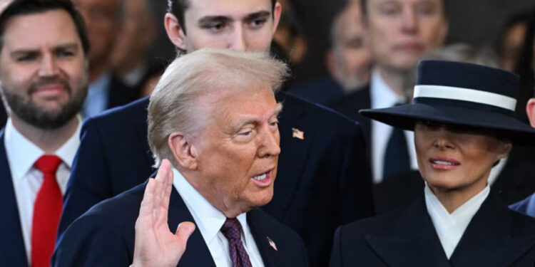 Donald Trump presta juramento como el 47º presidente de EEUU