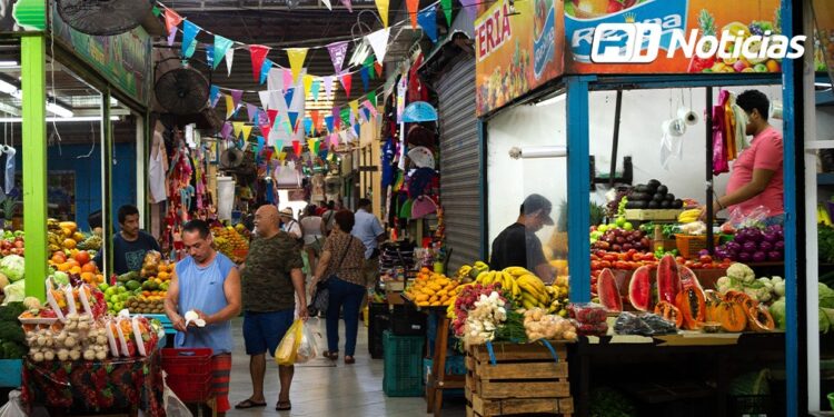 Sin especificar fecha ni recurso, Gobierno de Mazatlán buscará dar “manita de gato” a mercados municipales