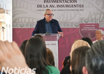 Rubén Rocha Moya inaugura Av. Insurgentes en Mazatlán