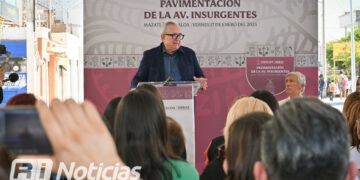 Rubén Rocha Moya inaugura Av. Insurgentes en Mazatlán