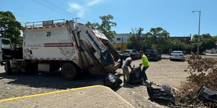 Tenemos 6 camiones recolectores en el taller, pero sí cubrimos todas las rutas: Servicios Públicos
