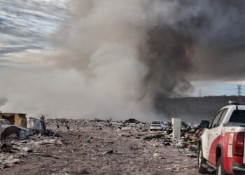 Se reactiva incendio en el basurón municipal de Culiacán
