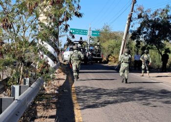 Persecusión y enfrentamiento deja dos militares sin vida en Costa Rica, Culiacán