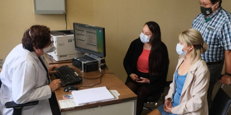 Tras primer fallecimiento por metapneumovirus en Puebla, autoridades piden no automedicarse y acudir con especialista