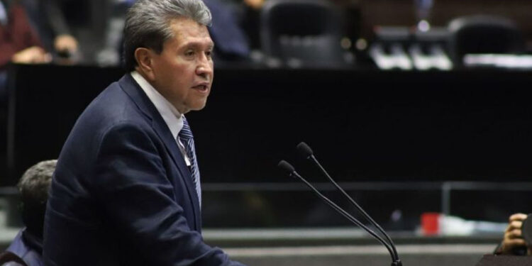 “No vamos a admitir injerencia ni intervención militar”, dice Monreal tras declaraciones de Marco Rubio