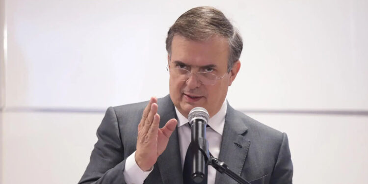 Ebrard y ministra de Comercio de Canadá conversan sobre amenaza de aranceles de Trump