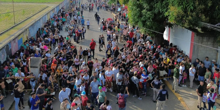 Las peticiones de asilo en México caen casi a la mitad en 2024 pese a la migración récord