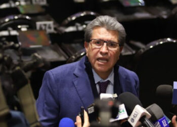 Hay que estar preparados sin engancharse, dice Monreal a un día de que asuma la presidencia Donald Trump