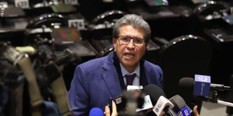 Hay que estar preparados sin engancharse, dice Monreal a un día de que asuma la presidencia Donald Trump