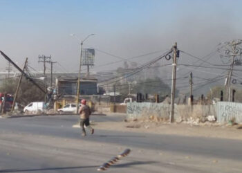 Vientos de Santa Ana provocan fuertes incendios en Tecate y Tijuana