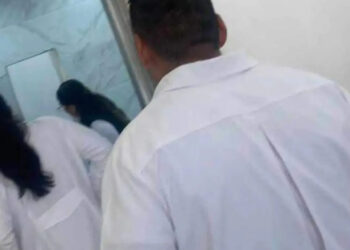 Adolescente da a luz en baño del IMSS en Aguascalientes; le fue negado el servicio por no actualizar su carnet