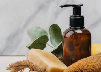 Retiran 900 mil botellas de famoso shampoo por peligrosa bacteria