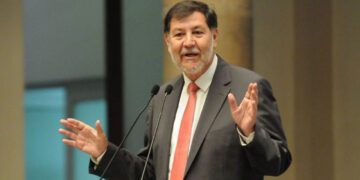 Noroña advierte riesgo de una intervención militar directa de EU