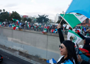 Decenas de negocios en EE.UU. cerraron como protesta por las medidas migratorias de Trump