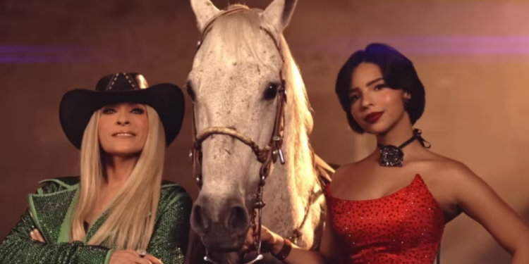 Le llueven críticas a Yuri por video junto a Ángela Aguilar: “se trataba de no hundir tu carrera”