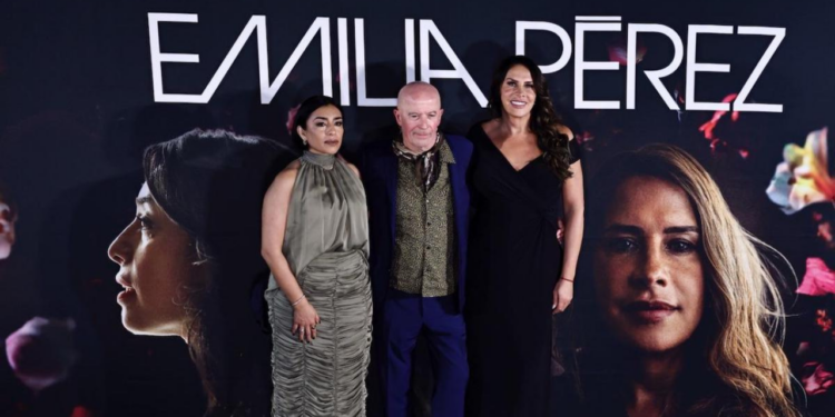 ‘Emilia Pérez’ triunfa en los premios Critics Choice, a la sombra de Karla Sofía Gascón