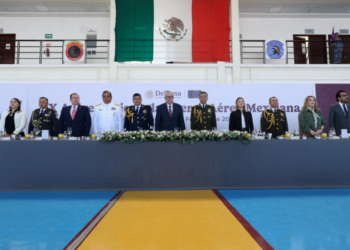 “La Fuerza Aérea, aliada del pueblo sinaloense”: Rocha Moya al asistir al XC Aniversario de su creación