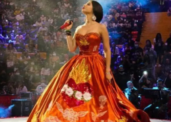 Diseñador exige a Ángela Aguilar le devuelva vestidos que le prestó hace cinco años; valen más de 250 mil pesos