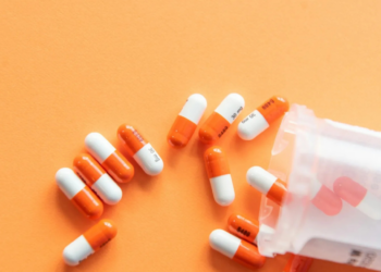 Farmacéuticos de México confían en que aranceles de Trump no afecten la industria