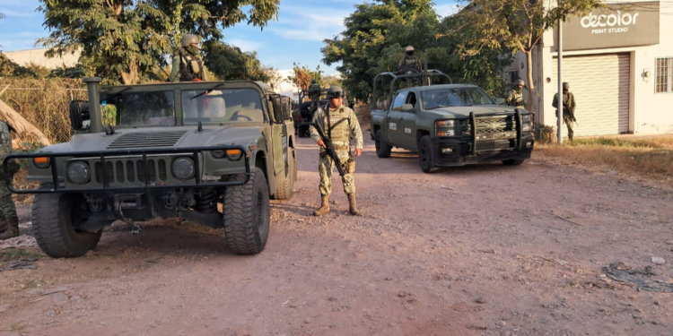 Menor de edad es privado de la libertad y abandonado en su domicilio con heridas de bala horas después en Culiacán