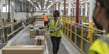 Tasa de desempleo bajó a 2.6% en el cuarto trimestre de 2024