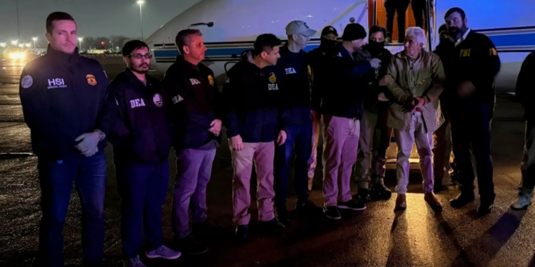 Casa Blanca asegura que los 29 capos entregados por México son “terroristas”