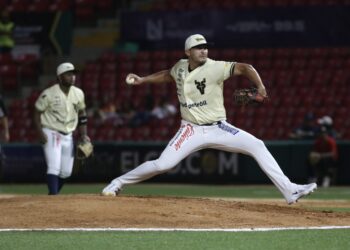 Raúl Carrillo: poder y dominio en su debut con Venados de Mazatlán