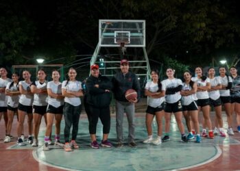 Sonia Navarro, la entrenadora que busca llevar a Mazatlán al podio en los JNC