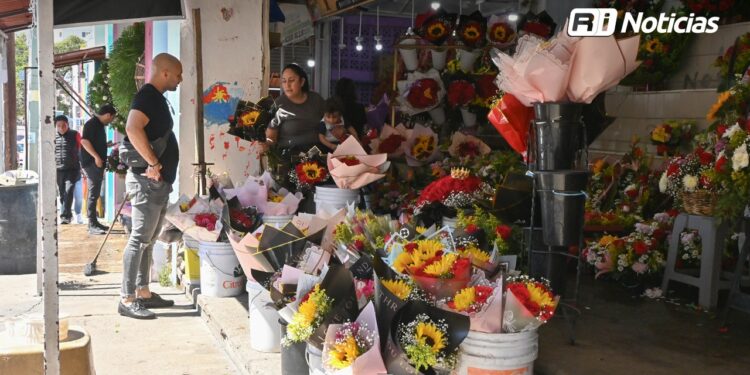 Aumentan ventas por el Día del Amor y la Amistad en el primer cuadro de Mazatlán