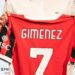 ¡Efecto Bebote! Jersey del Milan rompe récord y Santiago Gimenez lidera las ventas