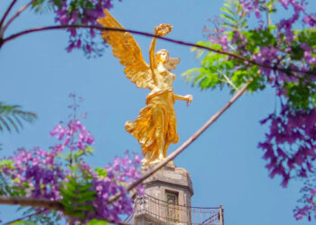 Fitch advierte que México enfrentaría una recesión y baja de calificación por aranceles de Trump