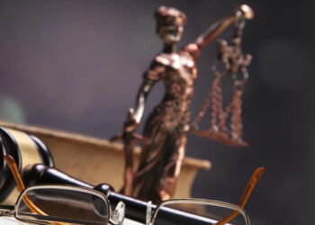 Colegio de Abogados denuncia la “demolición absoluta” del Poder Judicial