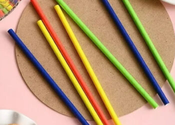 Trump anuncia que acabará con los popotes de papel para volver al plástico