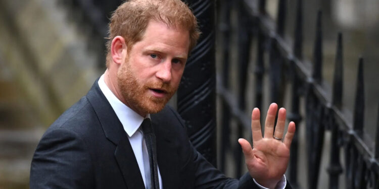 Trump descarta estar interesado en echar al príncipe Harry: Tiene suficiente con su mujer